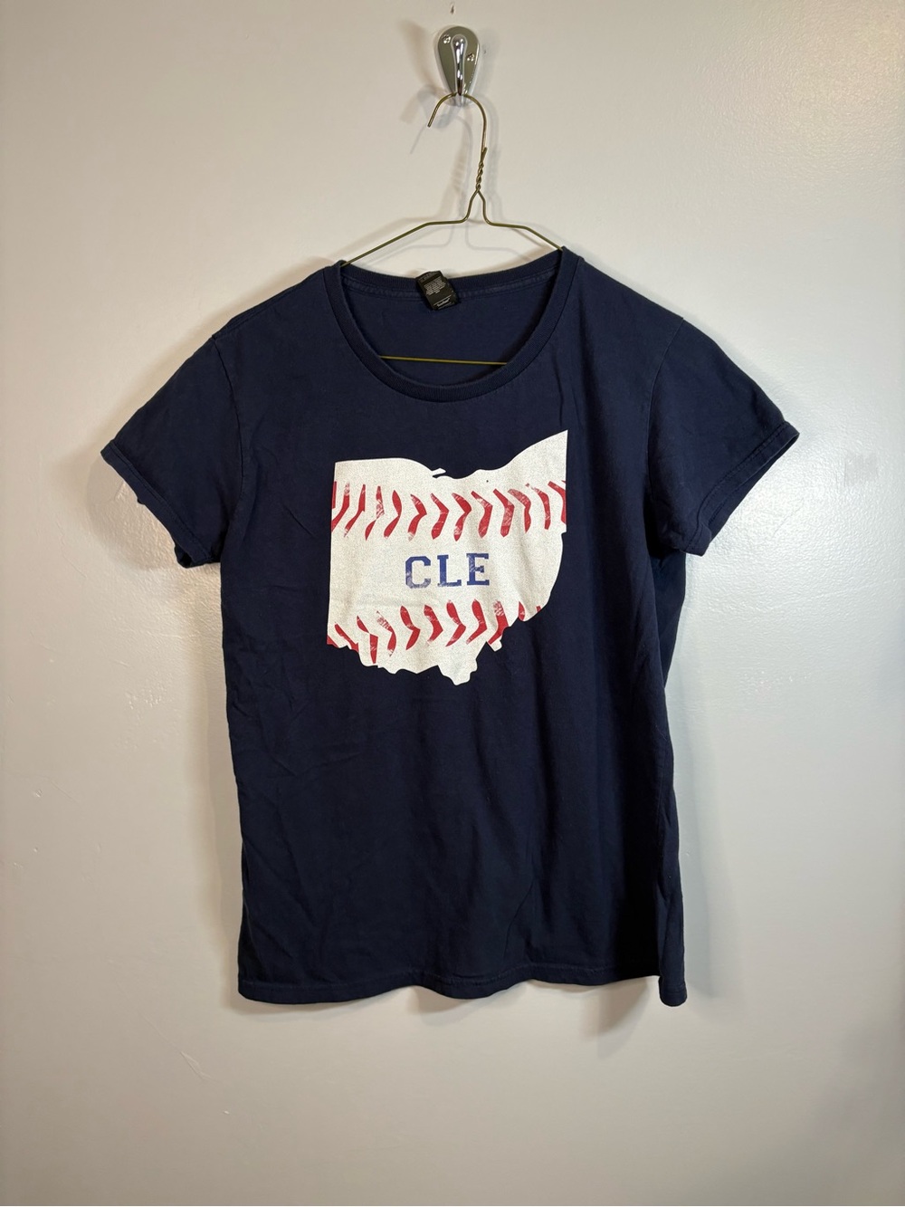 Navy Ohio Baseball Graphic Tee Women’s Medium 100% Cotton Red White Cleveland